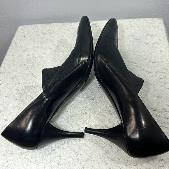 Vintage Gucci Black Leather Pointed Toe Loafer Pumps - Picture 12 of 12